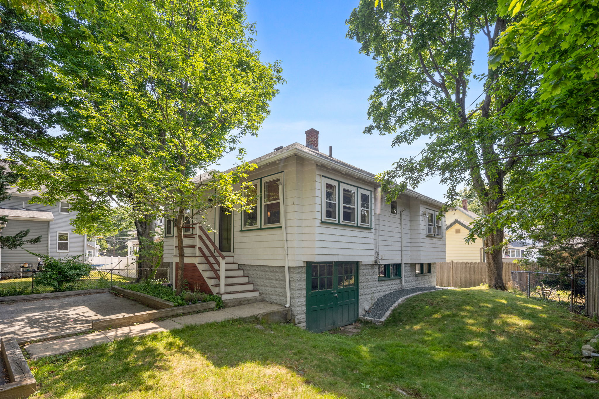 794 Highland Ave photo 4